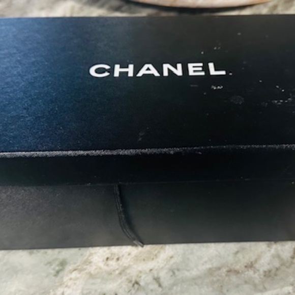 CHANEL CORAL COLORED PEARL ACCENT PUMP SANDALS SIZE 9 - Picture 16 of 16